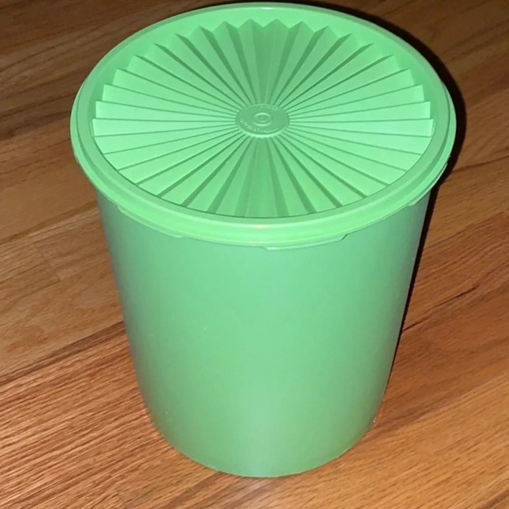 Tupperware Vintage Servalier Canister Set of 4 Green
